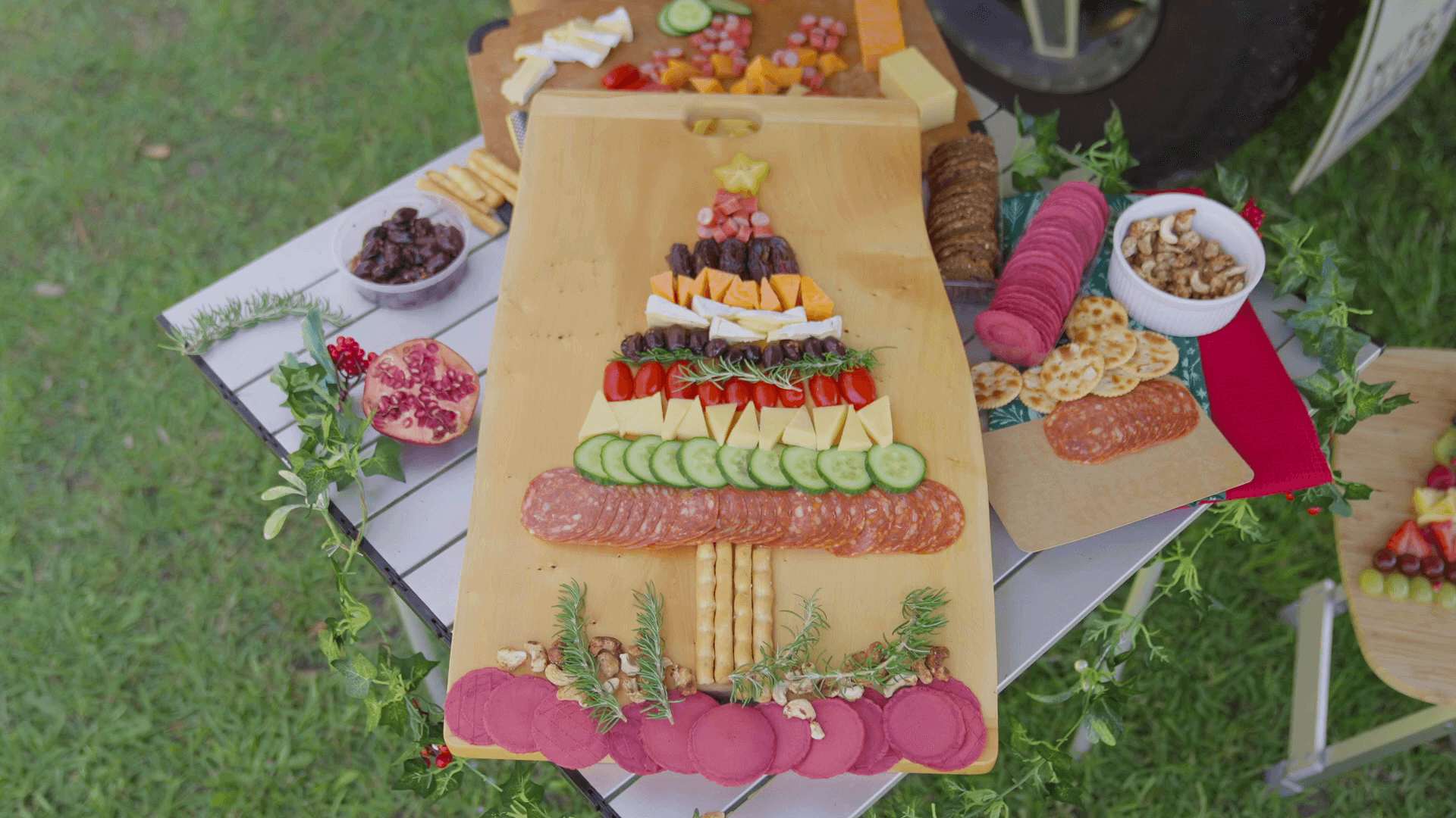 Christmas cheese platter Christmas cheese platter